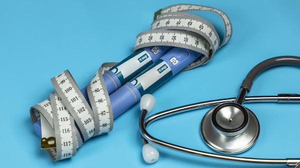 Should Weight-Loss Drugs be Advertised Like Consumer Products?