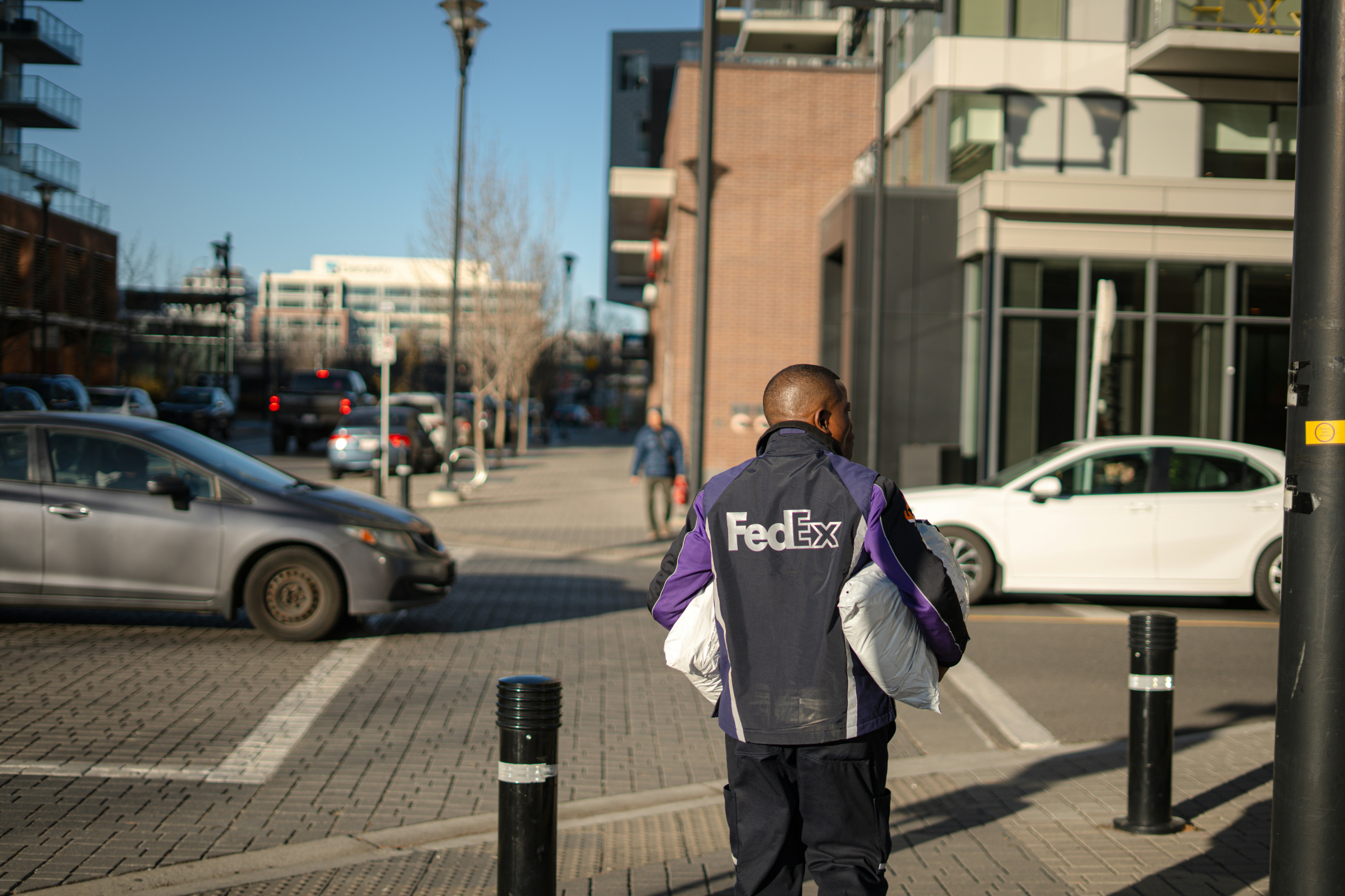 Why FedEx Is Betting on Parcel Lockers.