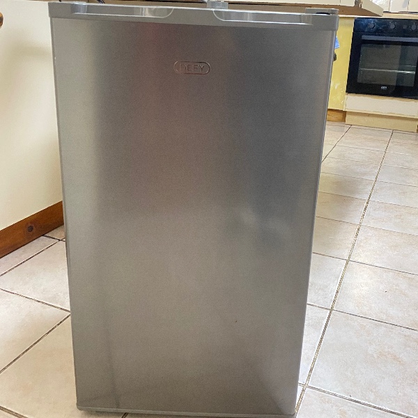 DEFY BAR FRIDGE
