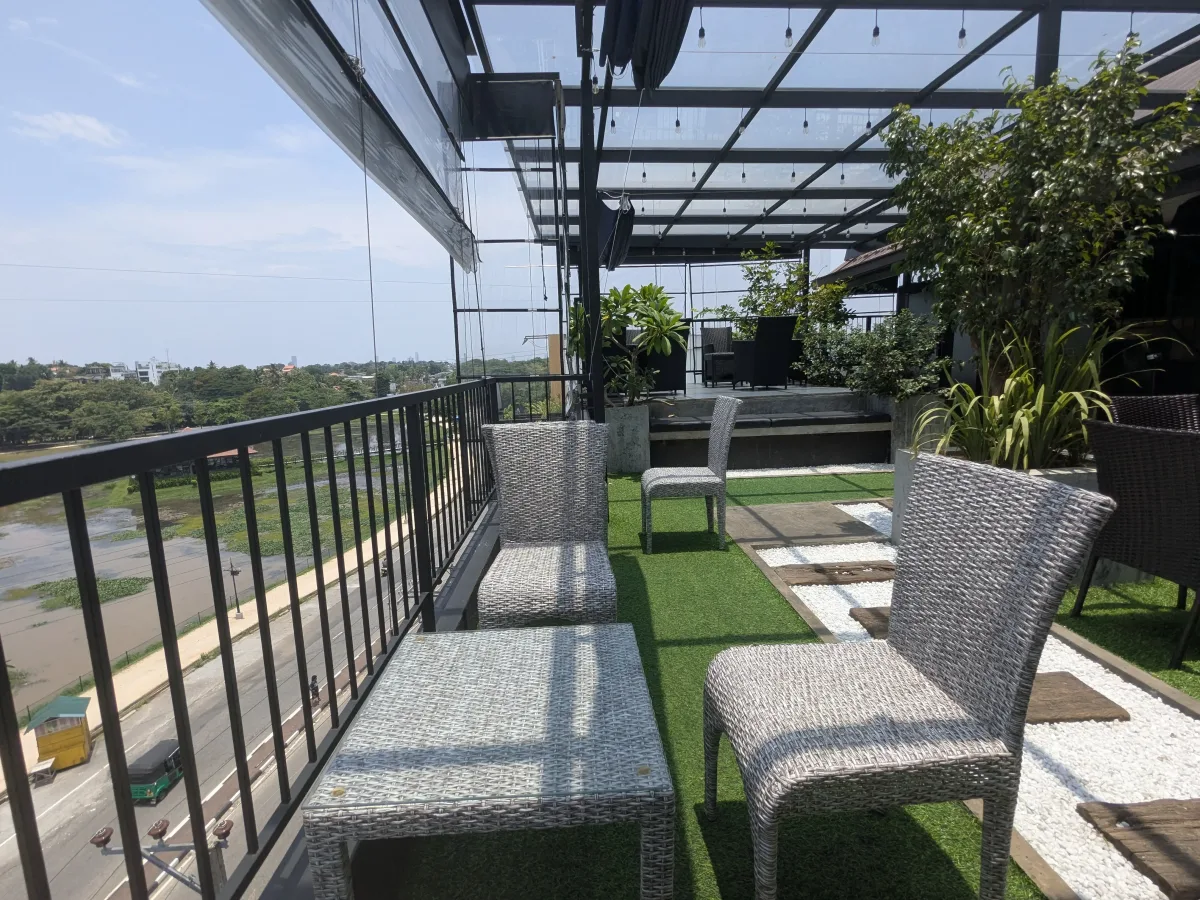 Gators Pub & Restaurant - gallery image 6