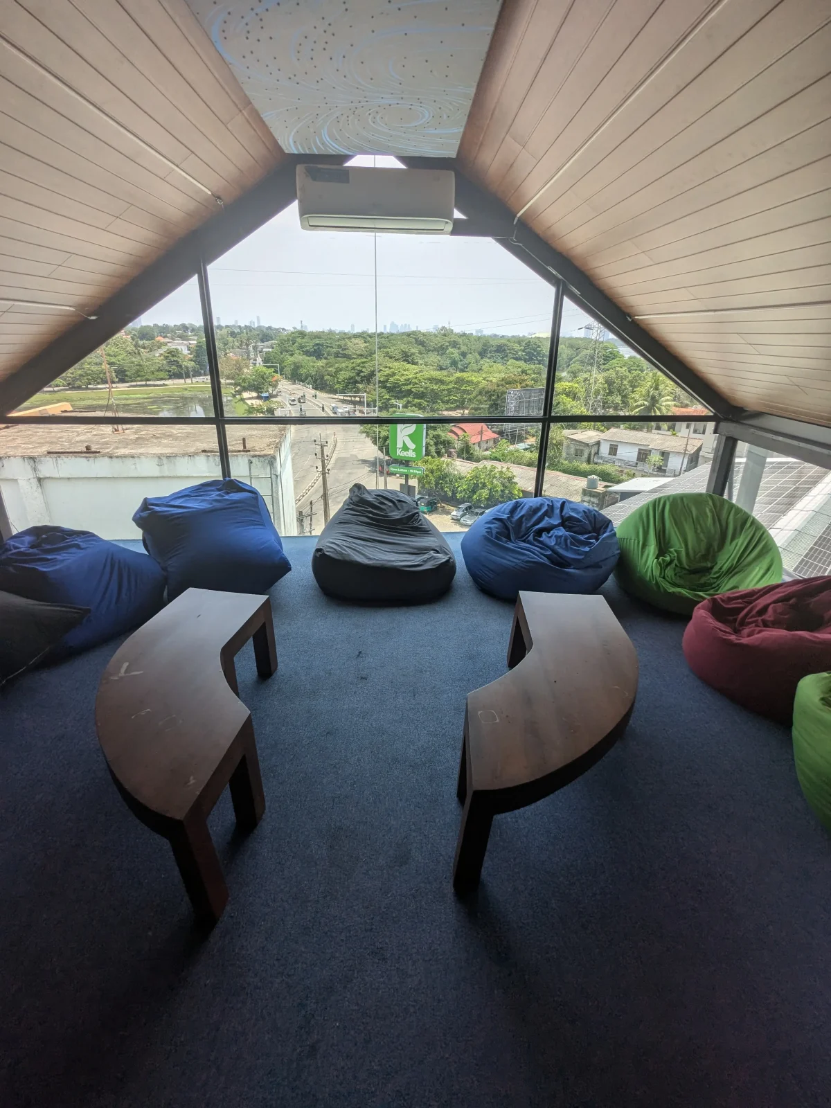 Gators Pub & Restaurant - gallery image 9