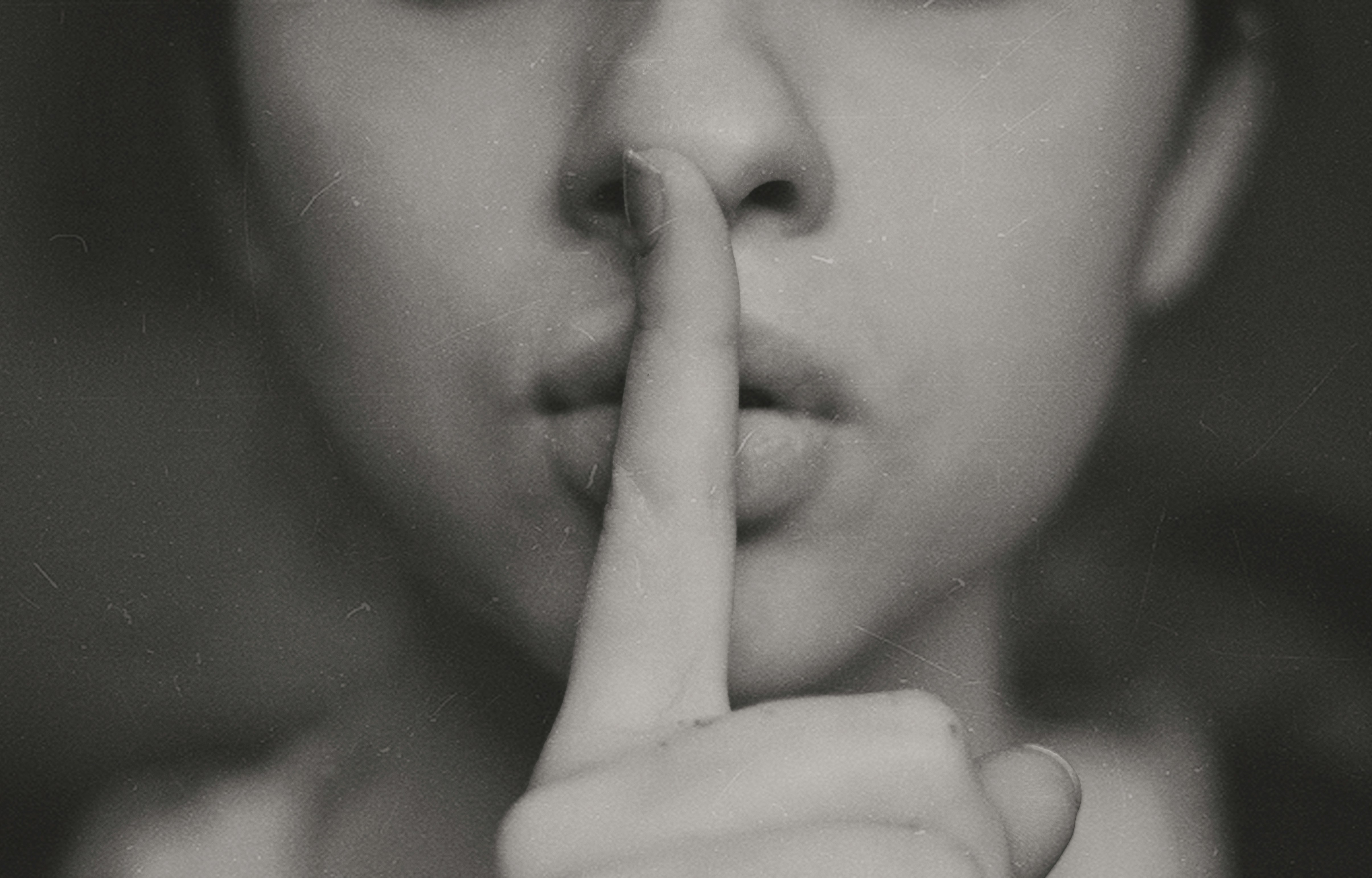 LAS VIOLENCIAS QUE NO SIEMPRE SE VEN
