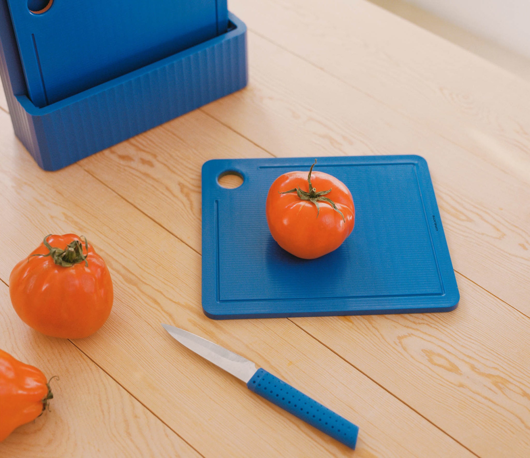 KITCHENWARE STUDIO - Set de 2 tablas para picar y 4 cuchillos de cocina