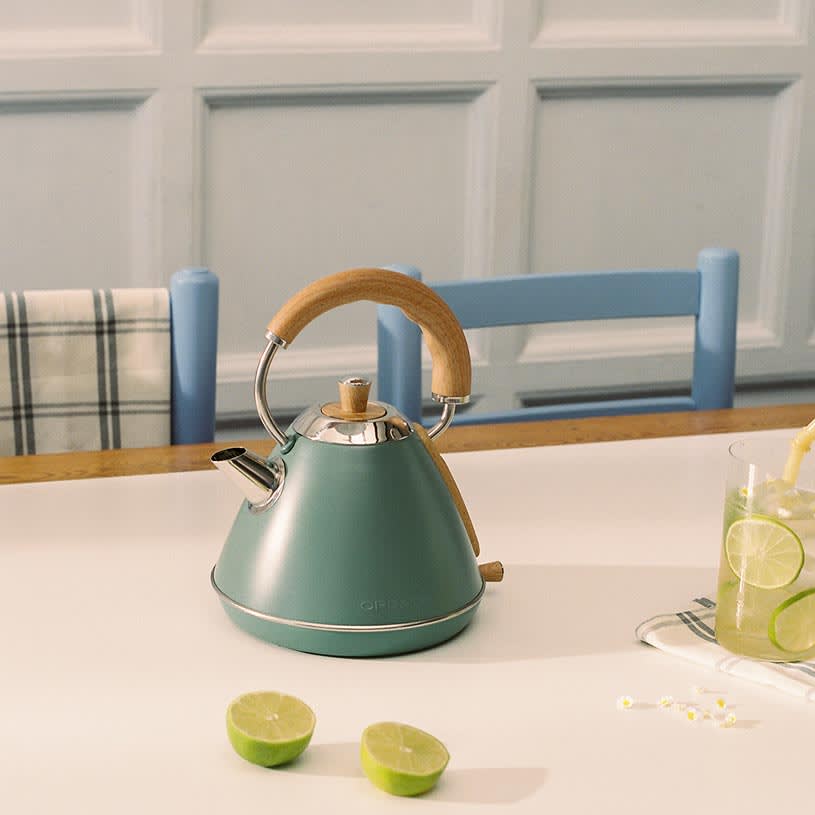 KETTLE RETRO - Hervidor de agua eléctrico