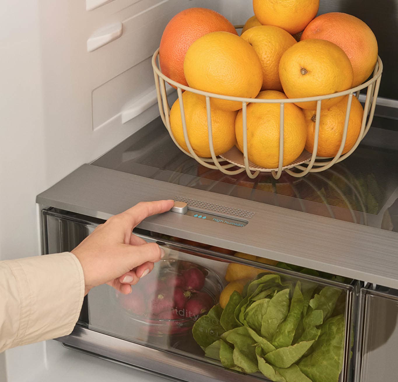 Un cajón especialmente diseñado para mantener las condiciones óptimas de humedad y, así, lograr que los alimentos conserven su textura y jugosidad.