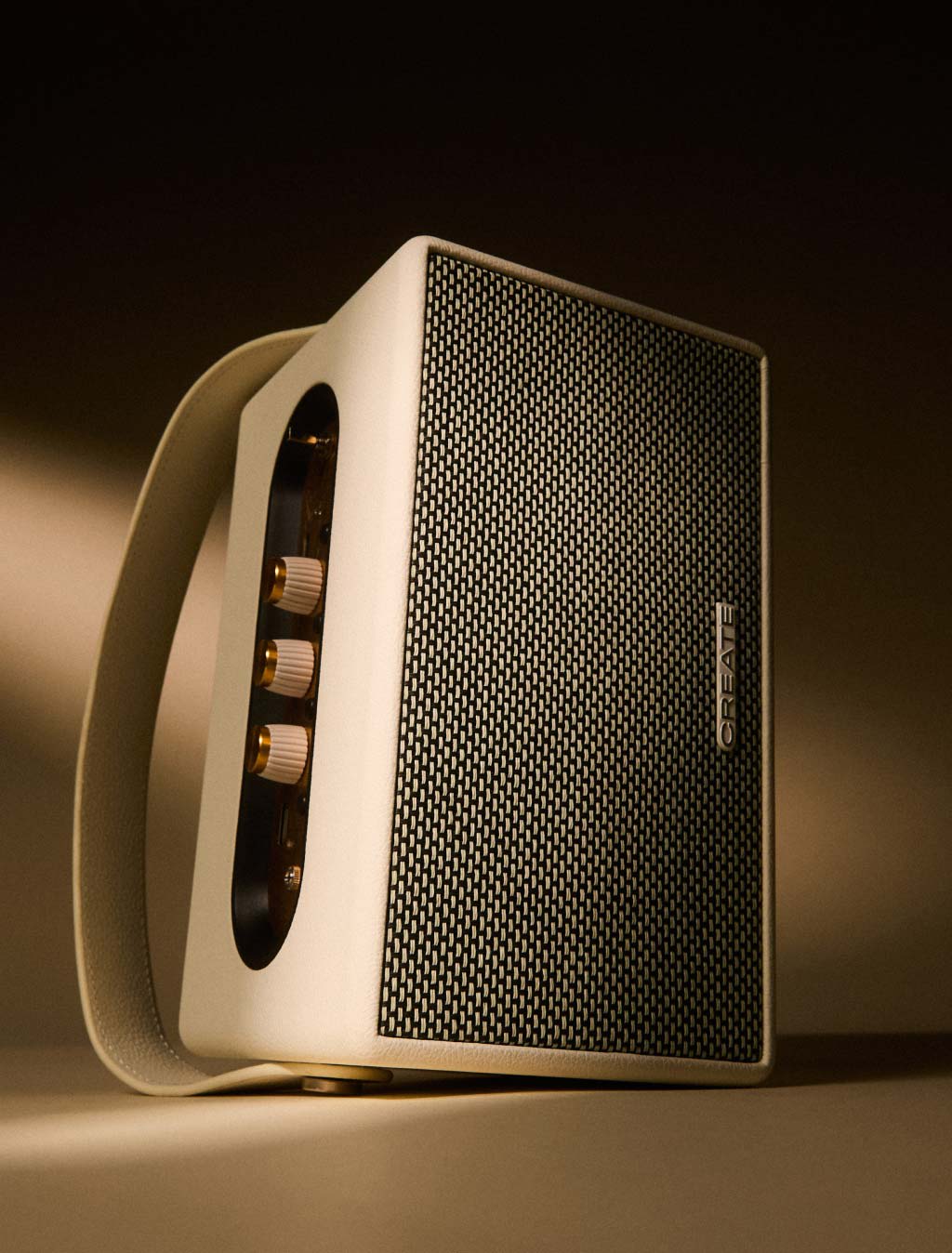 SPEAKER RETRO - Portable speaker with Bluetooth, USB, and AUX