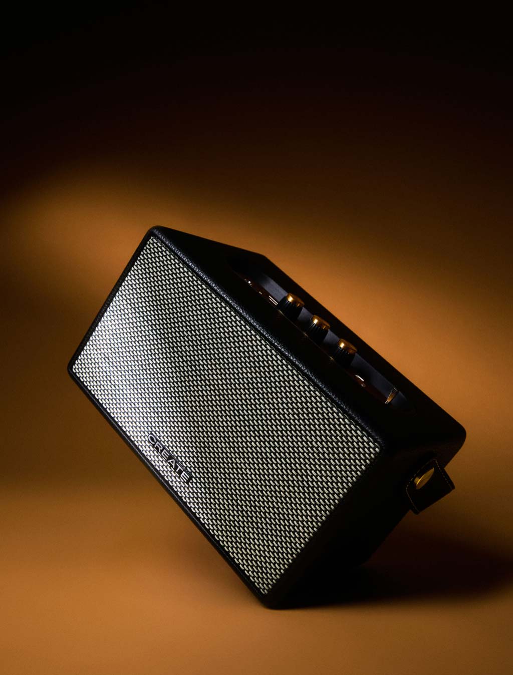SPEAKER RETRO - Portable speaker with Bluetooth, USB, and AUX
