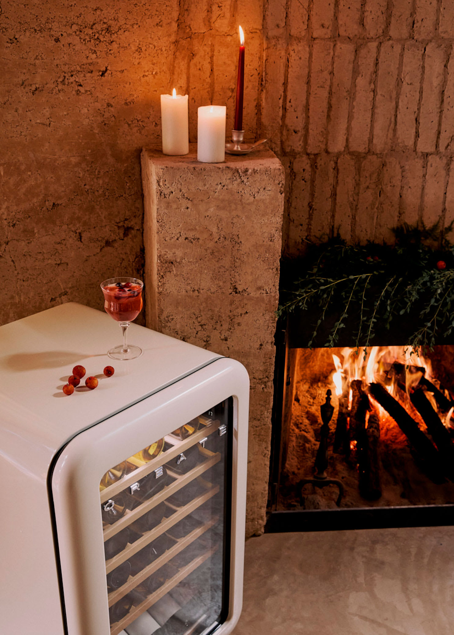 WINECOOLER RETRO - Vinoteca eléctrica de estilo retro para 12, 45 o 76 botellas