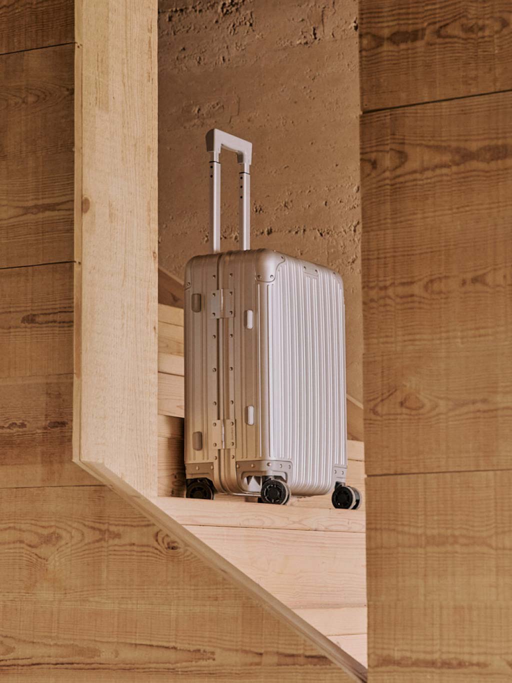 LUGGAGE ALUMINIUM - Hartschalenkoffer aus Aluminium mit TSA-Schloss und multidirektionalen Rollen