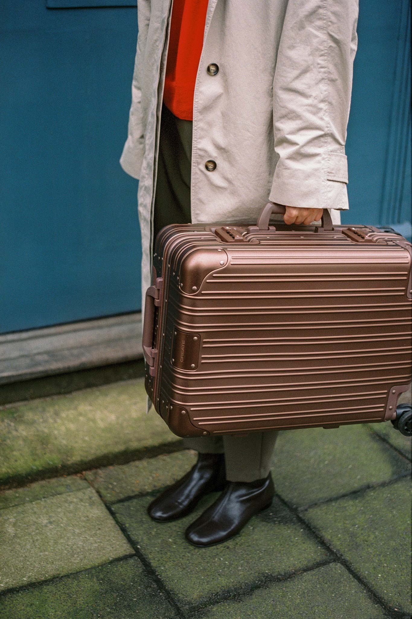 LUGGAGE ALUMINIUM - Twarda walizka aluminiowa z zamkiem TSA i kółkami wielokierunkowymi