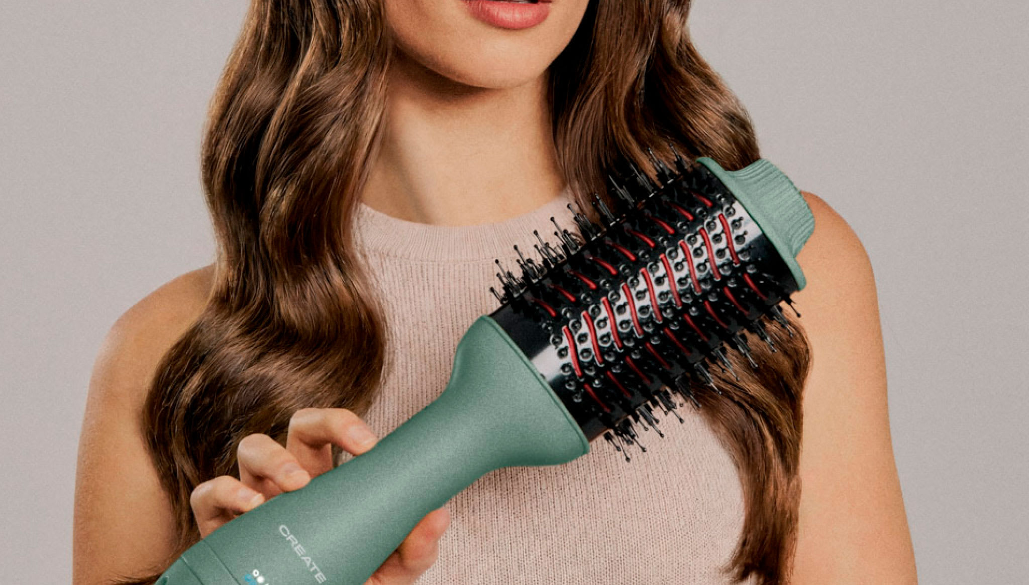 CERAMIC LED VOLUME STYLER - Escova modeladora com volume e duplo tratamento LED