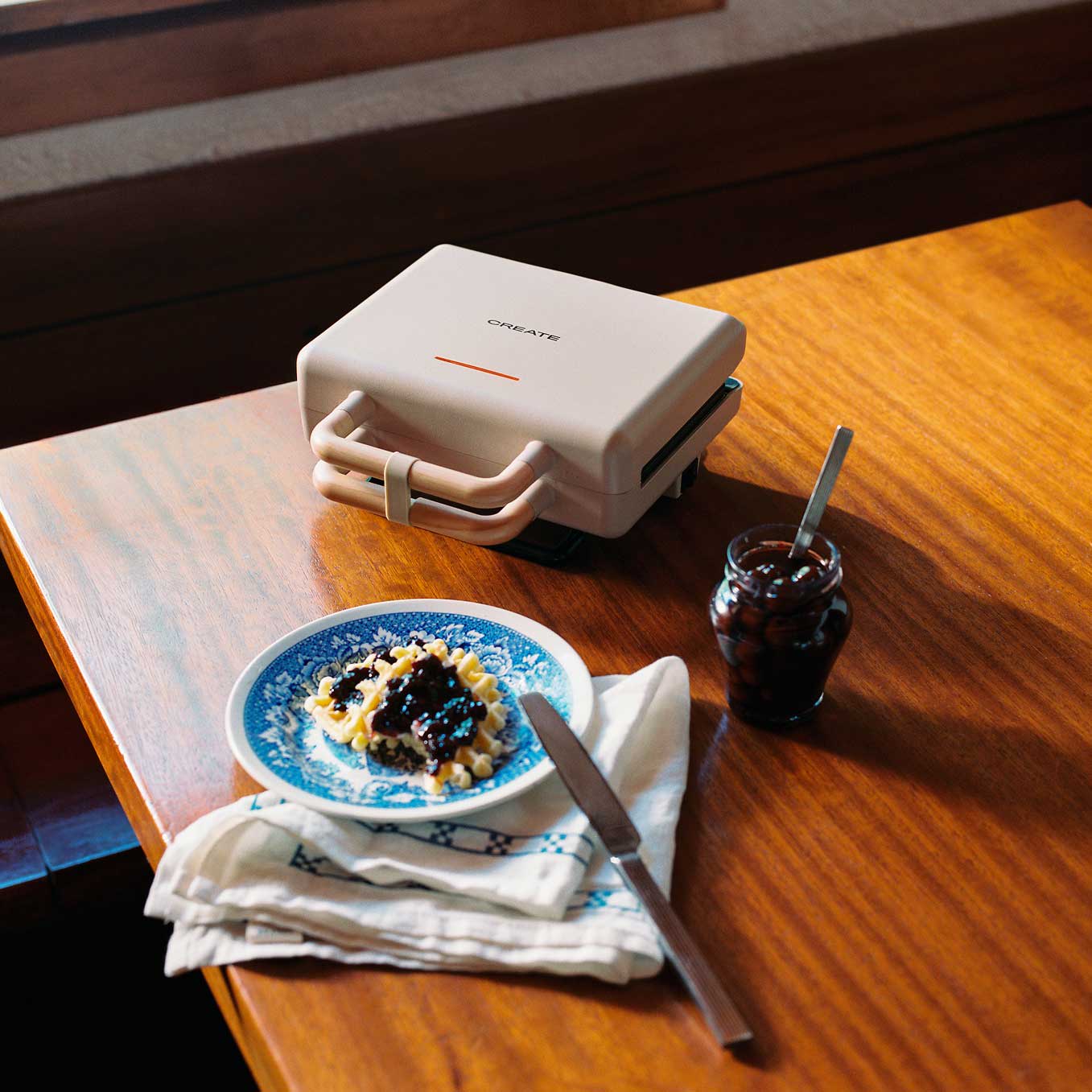 STONE STUDIO - Sandwich grill and waffle maker with removable plates