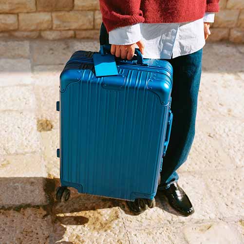 LUGGAGE ALUMINIUM - Aluminium hard-shell suitcase with TSA lock and multidirectional wheels