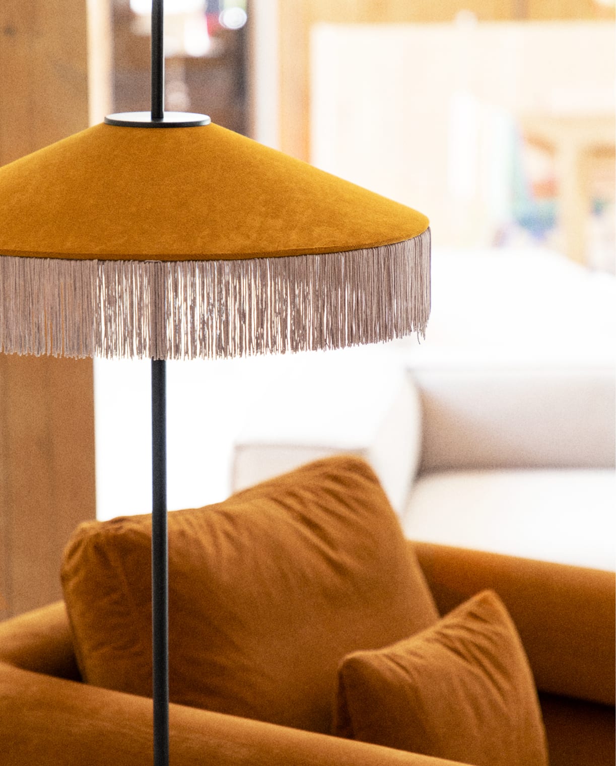 Lampadaire en Velours Pendala