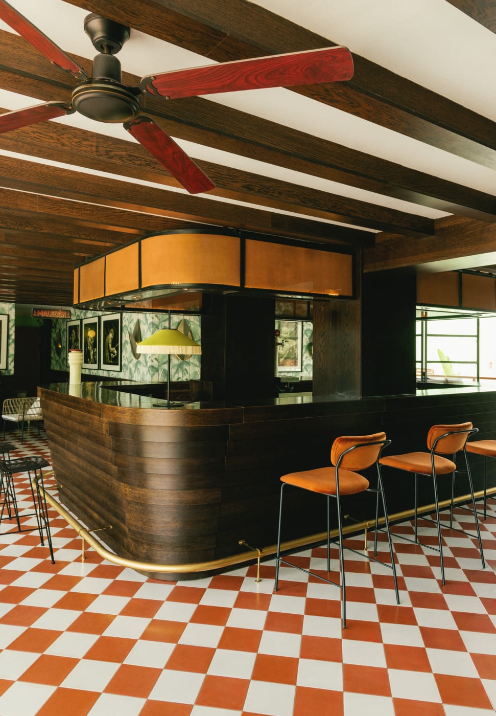 Barhocker aus Metall uns Samt (70 cm) Morgan