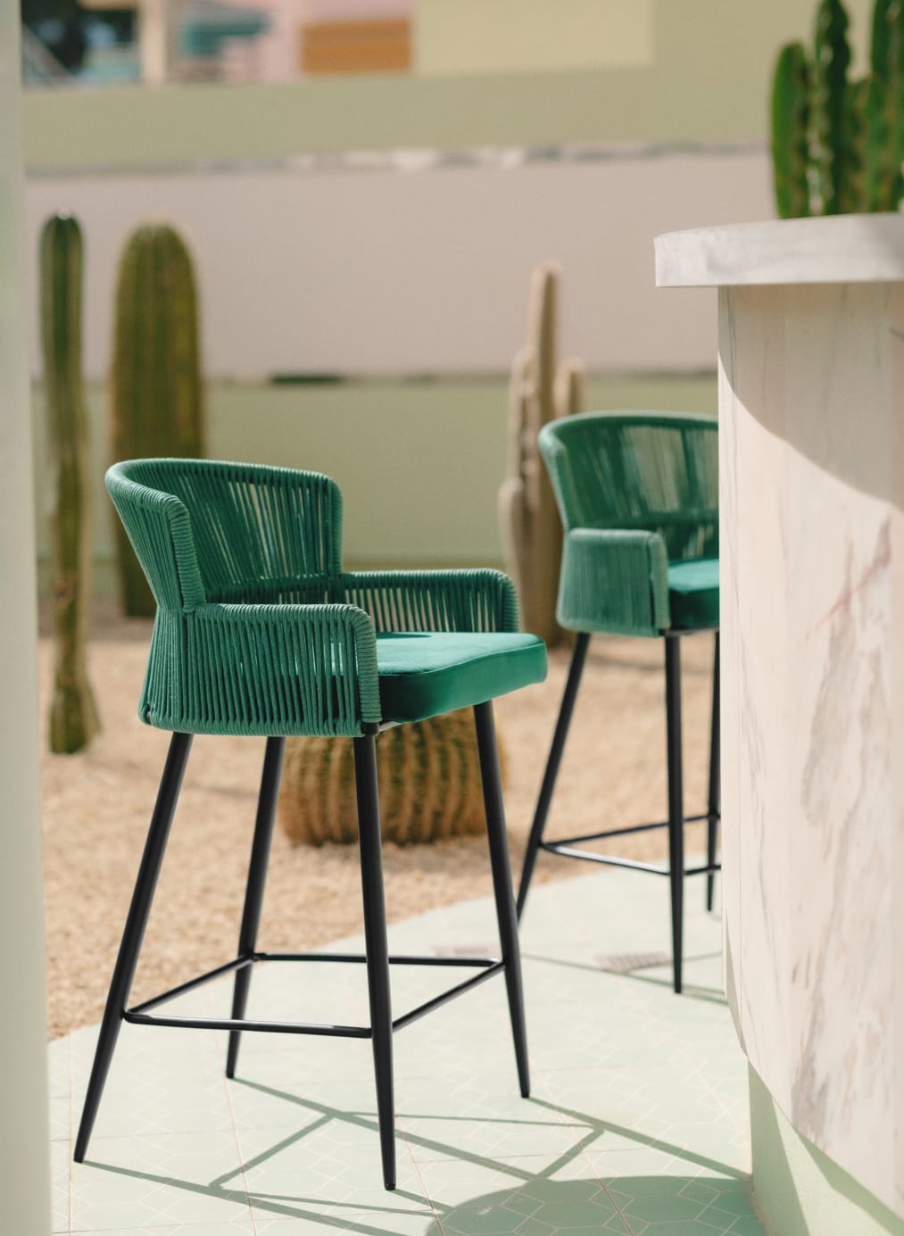 Hochhocker aus Samt und Seilen (66 cm) Drean