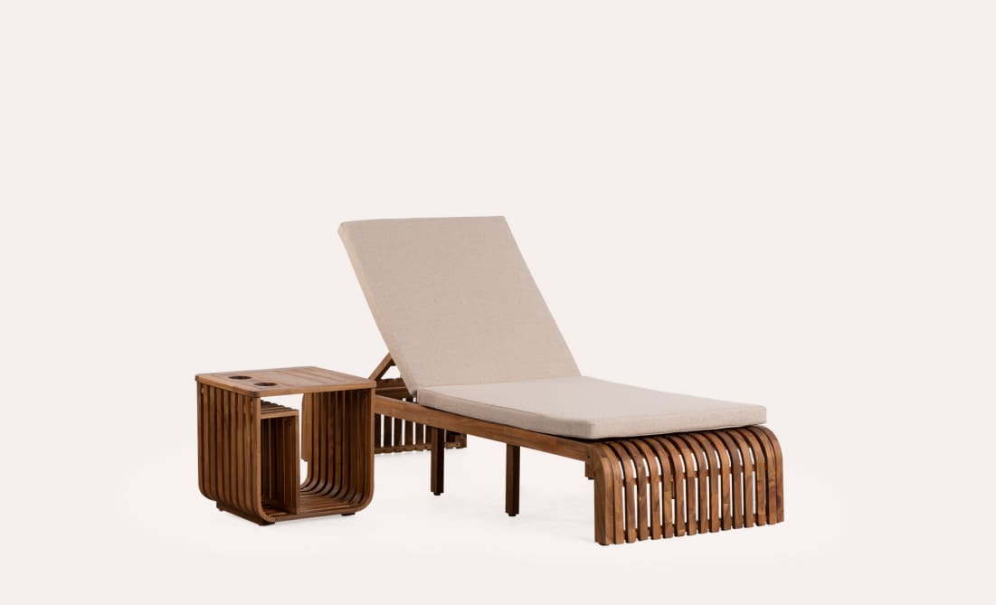 Set de Espreguiçadeira e Mesa Lateral de Madeira de Acácia (45x45 cm) Hazan