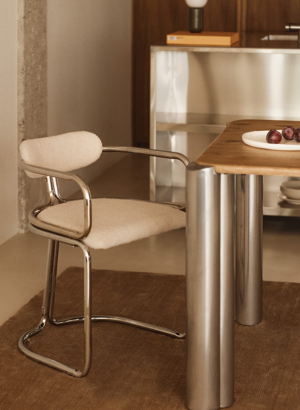 Chaise de Salle à Manger avec Accoudoirs en Tissu et Métal Teba Bouclé