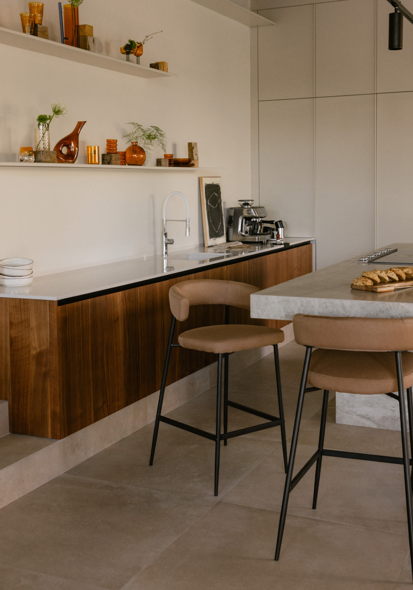 Taburete Alto de Metal y Tela (74 cm) Eloise