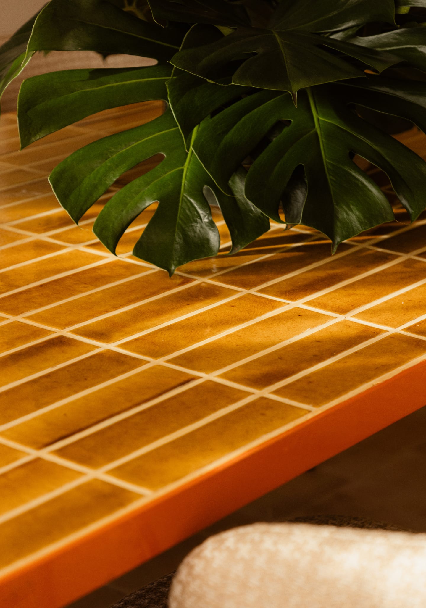 Rechteckiger Esstisch aus Metall und Keramik (181x93 cm) Zafiro