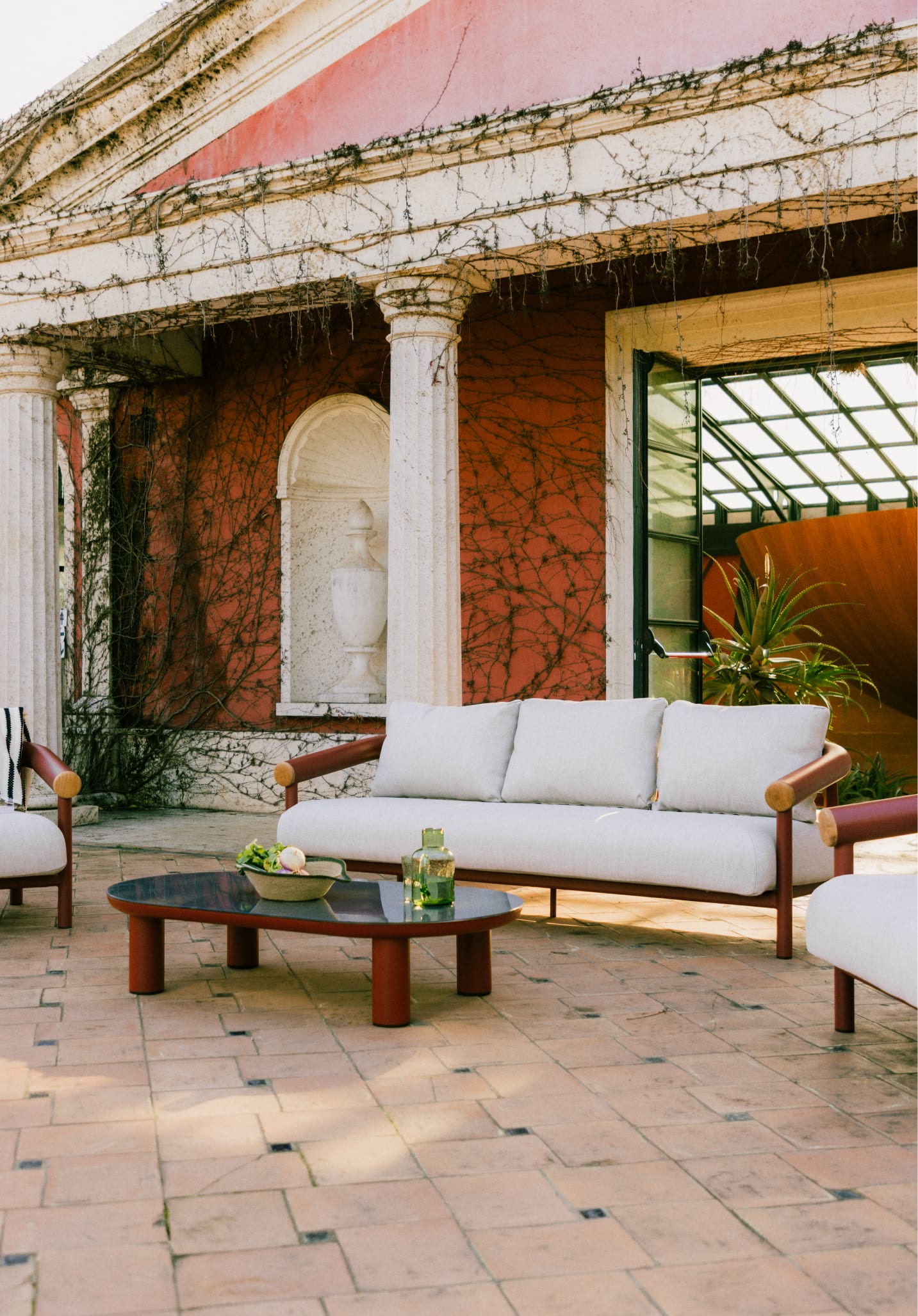 Cheryl Gartenset mit 3-Sitzer-Sofa, 2 Sesseln und Aluminium-Couchtisch