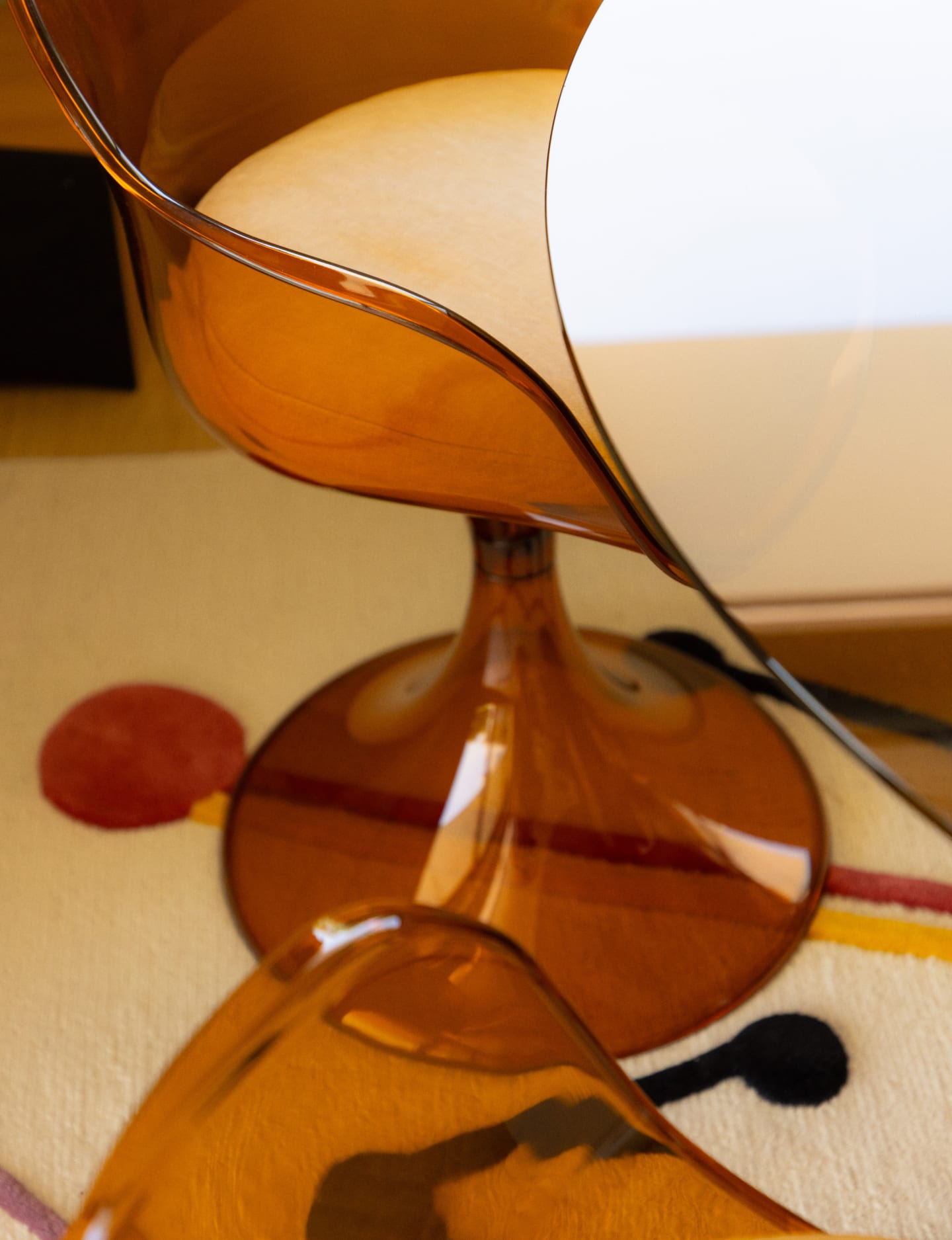 Esszimmerstuhl aus Polycarbonat Pinhes