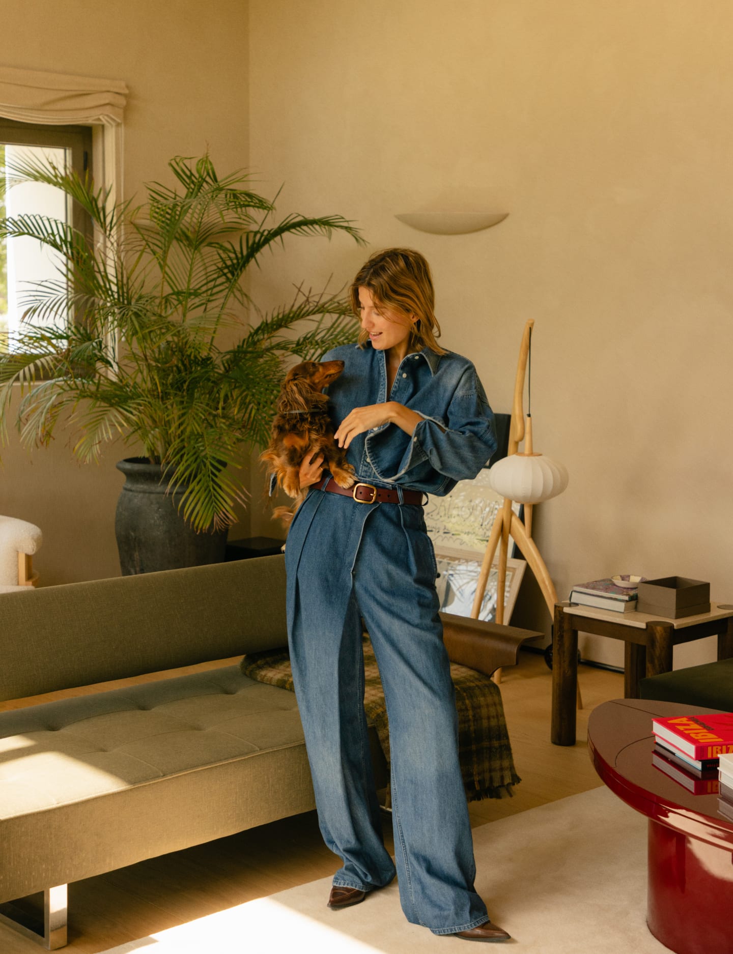 Quadratischer Beistelltisch aus Botticino-Marmor und Mangoholz (50x50 cm) Dublin