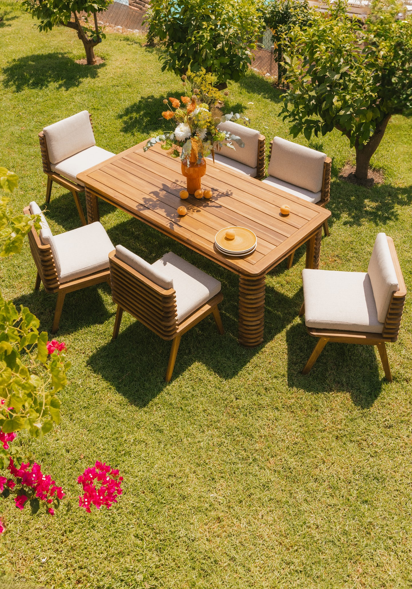 Hazan rechteckiges Tischset (180x90 cm) und 6 Stühle aus Akazienholz und Outdoor-Stoff