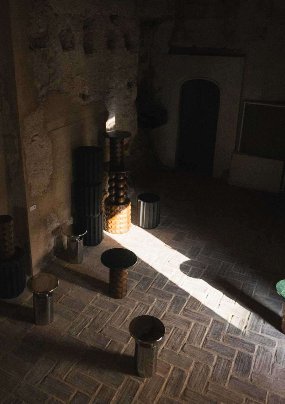 Runder Beistelltisch aus Mangoholz (Ø37 cm) Vilna