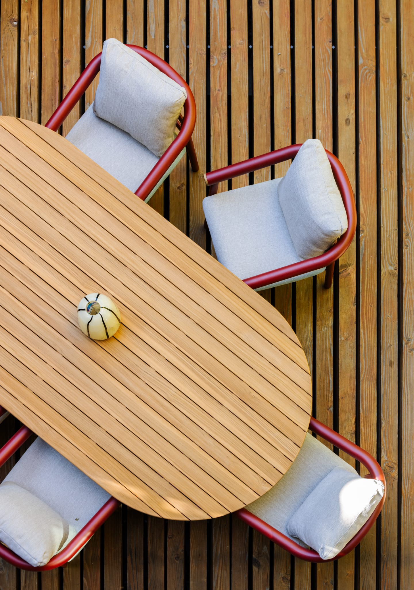 Cheryl Oval Table Set (240x120 cm) and 6 Aluminum and Teak Wood Outdoor Chairs