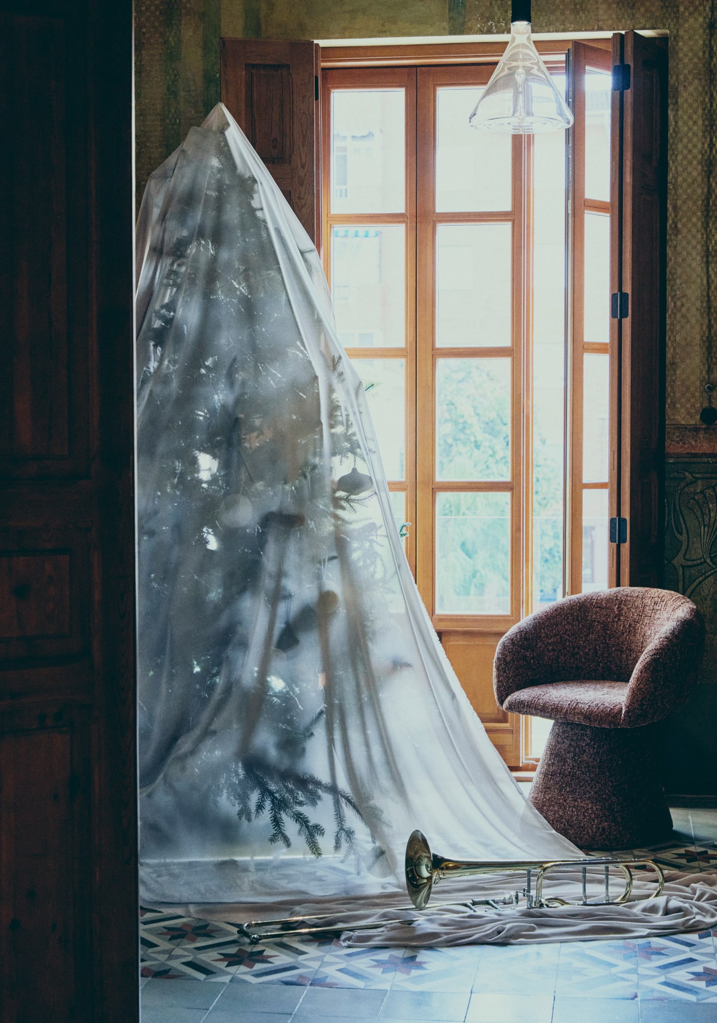 Swivel Dining Chair in Fabric and Metal Laura