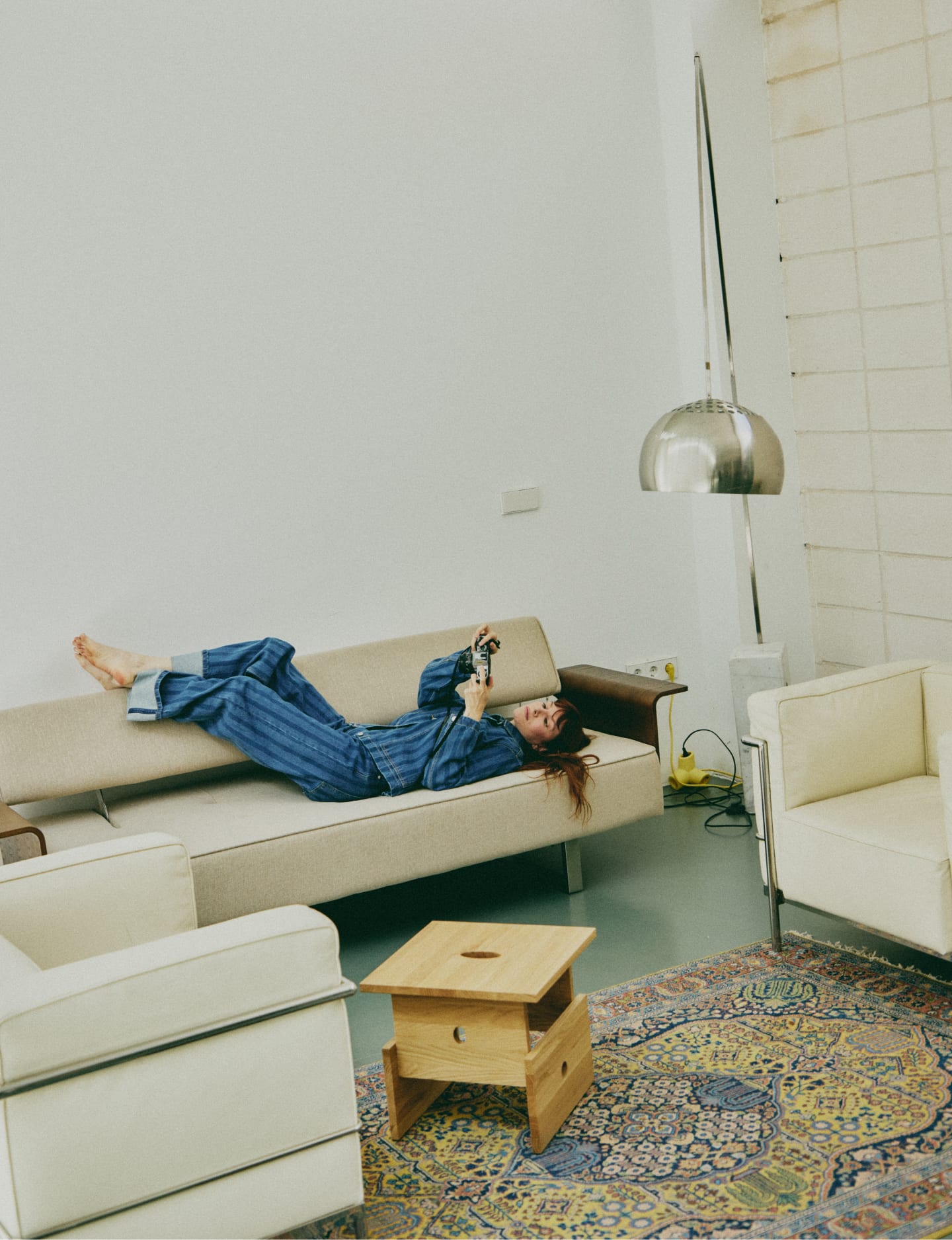 Sofá Cama de 3 Plazas con Reposabrazos de Madera y Tela New 70S