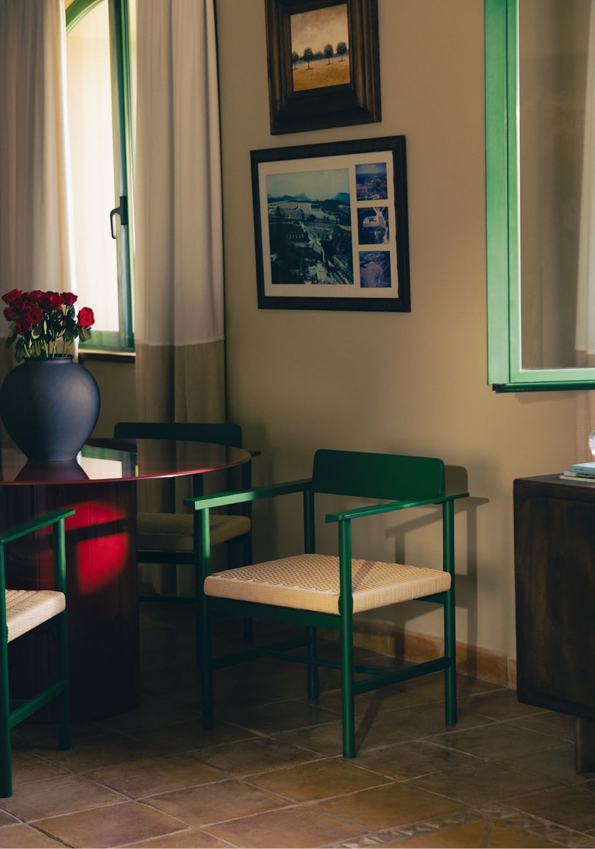 Silla de Comedor con Resposabrazos de Madera y Ratán Paula