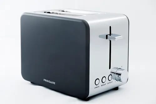 FRIGIDAIRE  2 SLICE TOASTER-GUN METAL FINISH | FD3115