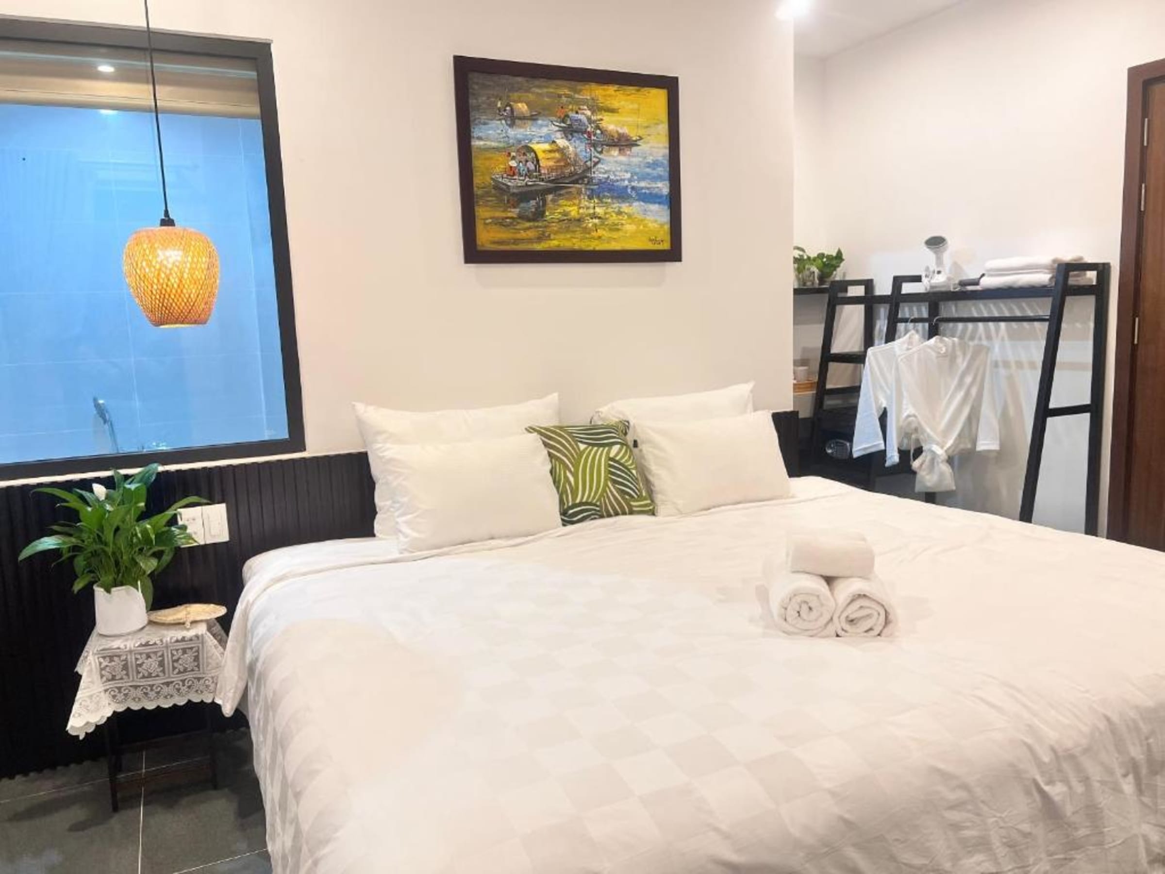 Homestay vs Hotel in Hoi An: Which Is Right for You?