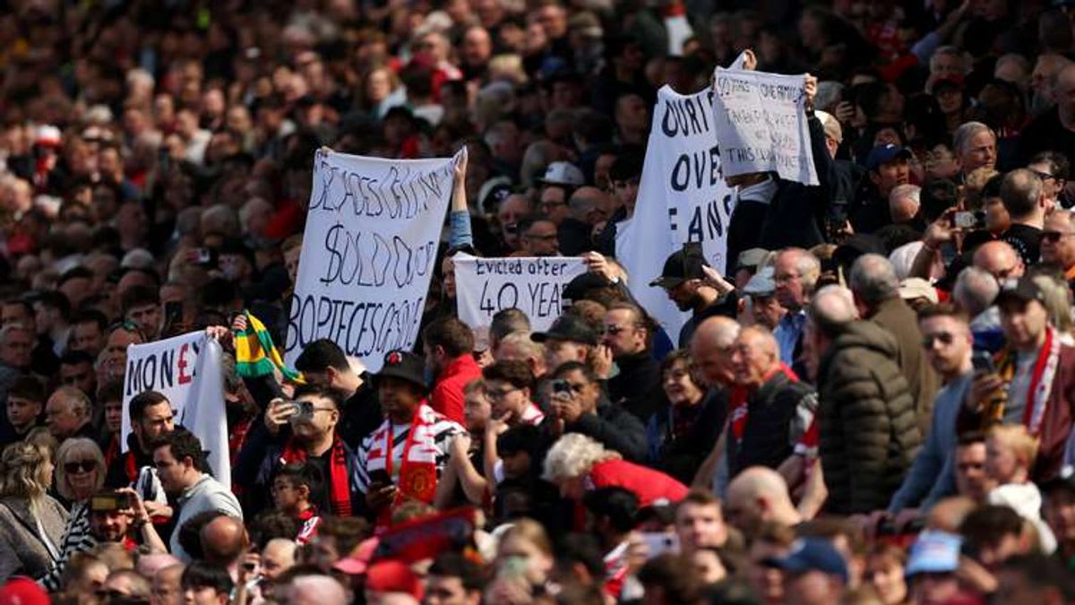 Man Utd's Pursuit of Transfers & Ambition Justifies Season Ticket Price Hike