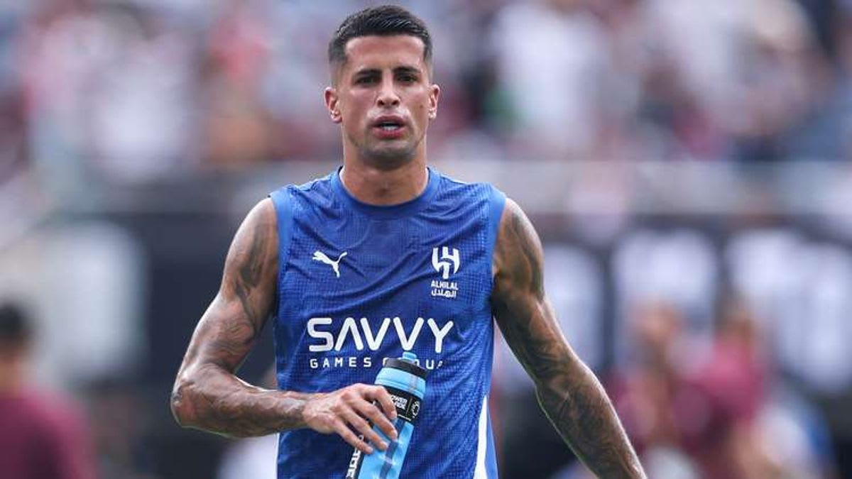 Barcelona Poised to Secure First January Signing with Return of Joao Cancelo
