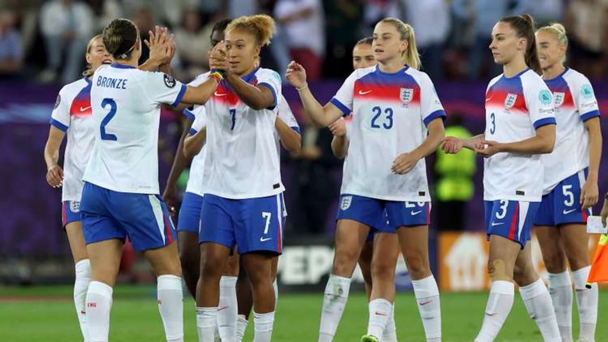 Celebrating the Achievements of Chloe Kelly, Alessia Russo & Lauren James: MBE Awardees from the Euro 2025 Triumph