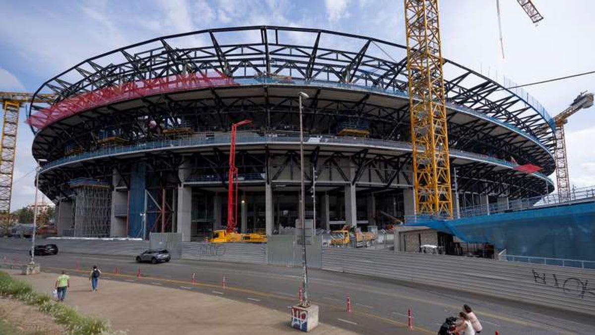  - Barcelona treasurer acknowledges the urgency of rebuilding Camp Nou and underscores the significance of the renovated stadium