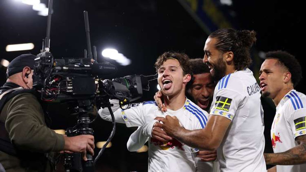  - WATCH: USMNT's Brenden Aaronson scores his first Premier League goal of season for Leeds against West Ham