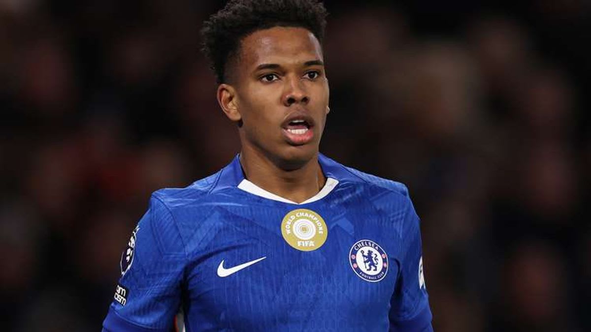 Chelsea Manager Enzo Maresca Provides Update on Estevao's Injury and Squad Dynamics