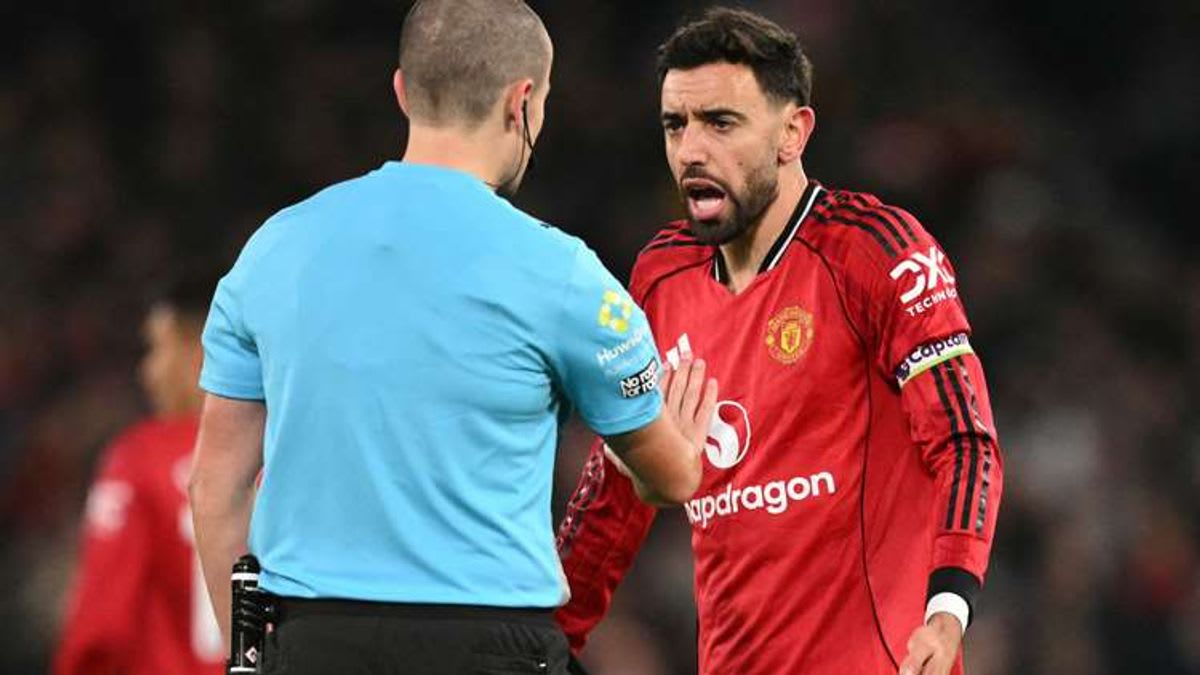 Manchester United's Refereeing Woes: Seeking Justice and Consistency