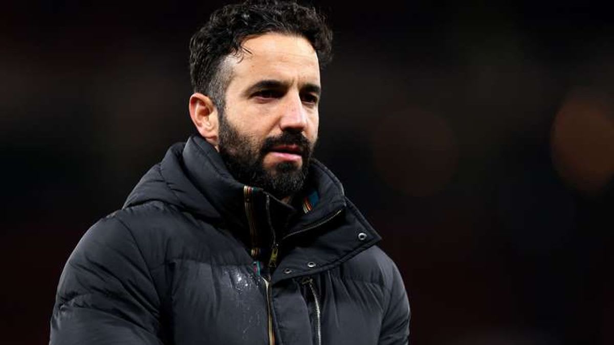 Manchester United Advised to Pursue USMNT Star Tyler Adams as Midfield Solution