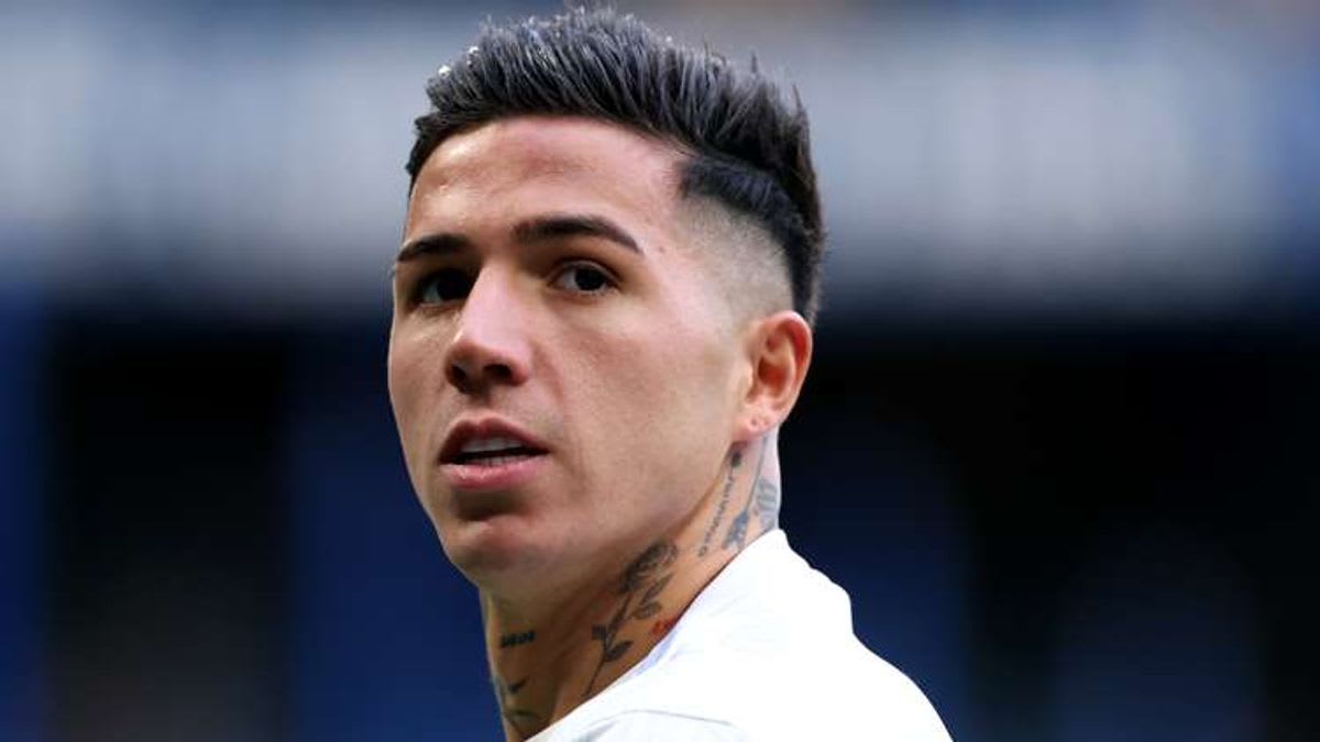 Chelsea's surprising stance on Enzo Fernandez sparks Real Madrid & PSG transfer battle