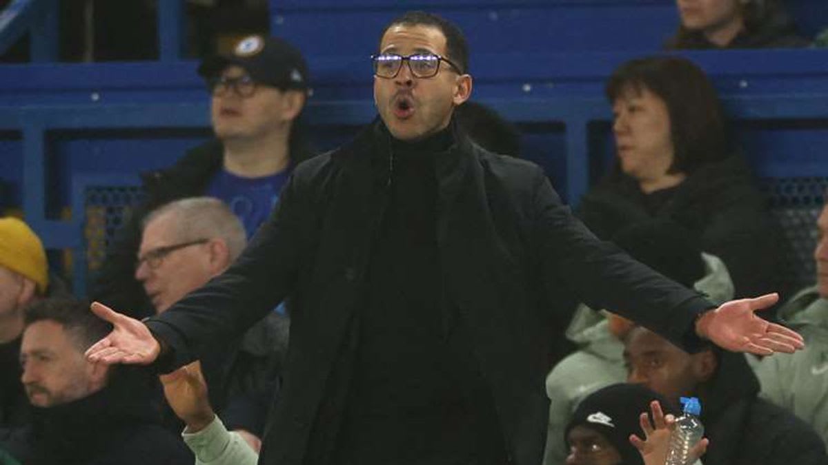 Analyzing the Impact of Leeds Handball Controversy on Chelsea - Liam Rosenior Reacts