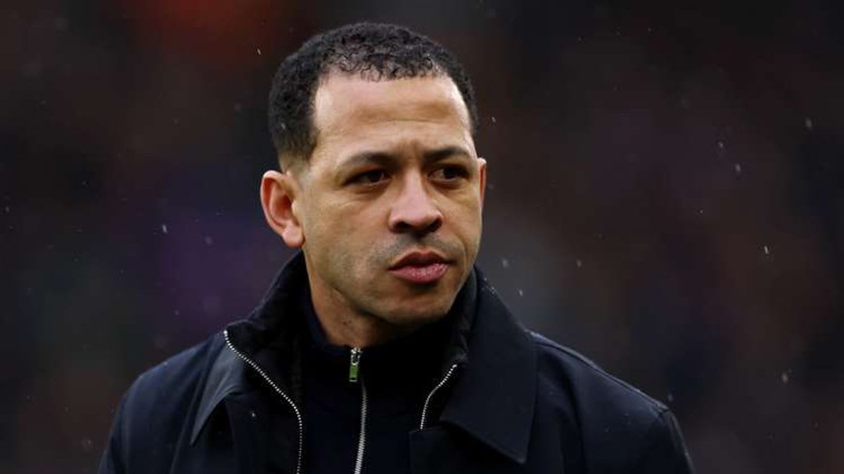 Liam Rosenior: Resilience in the Face of Online Criticism