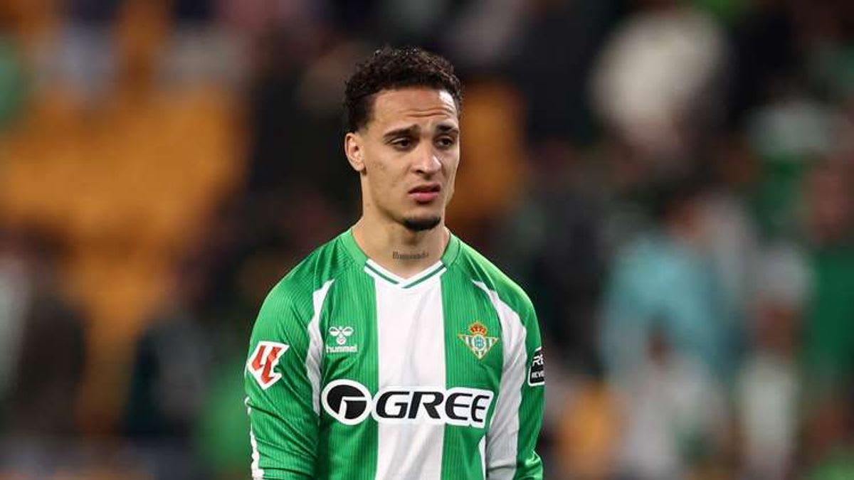 The Fallout of Antony's Controversial Confrontation with Real Betis Fans