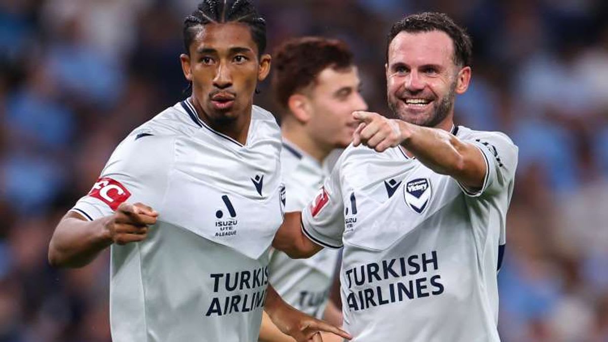 VIDEO: Juan Mata Stuns Again with Outrageous Free-Kick Goal for Melbourne Victory
