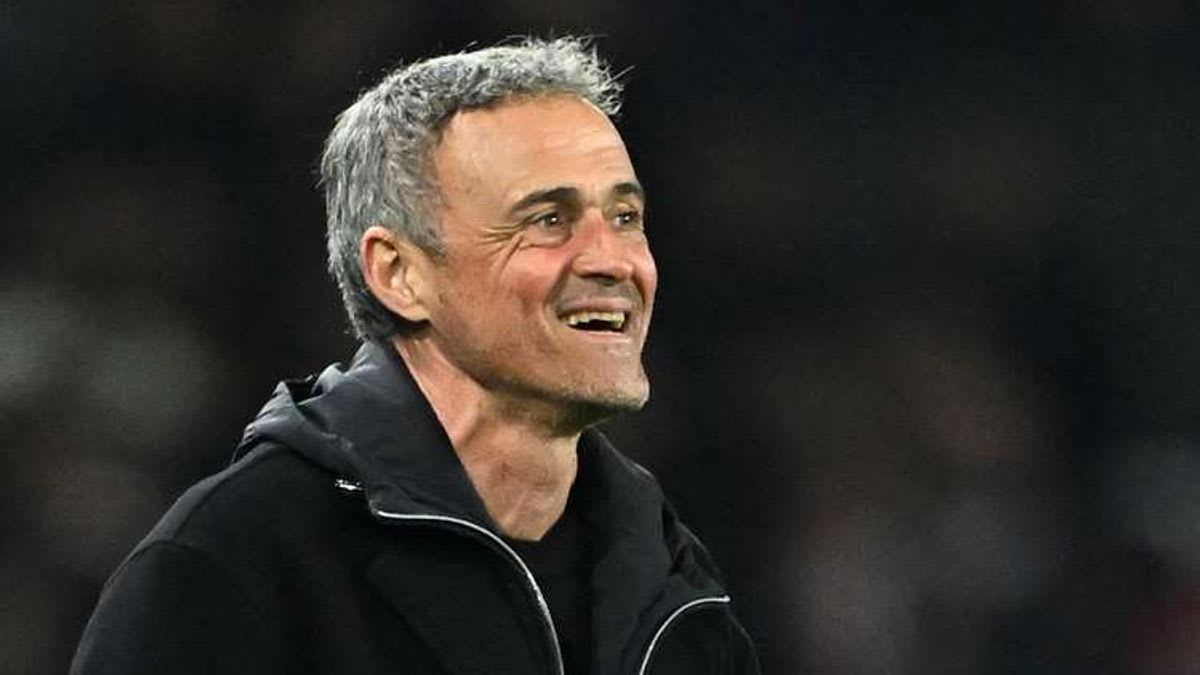 PSG's Strategic Renewal: Key Contract Extensions to Secure Future Success