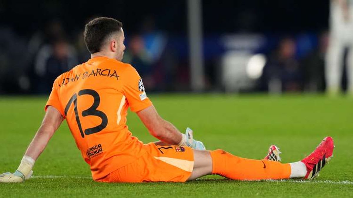 Injury Woes for Barcelona: Joan Garcia to Miss Weeks Following Injury Against Newcastle